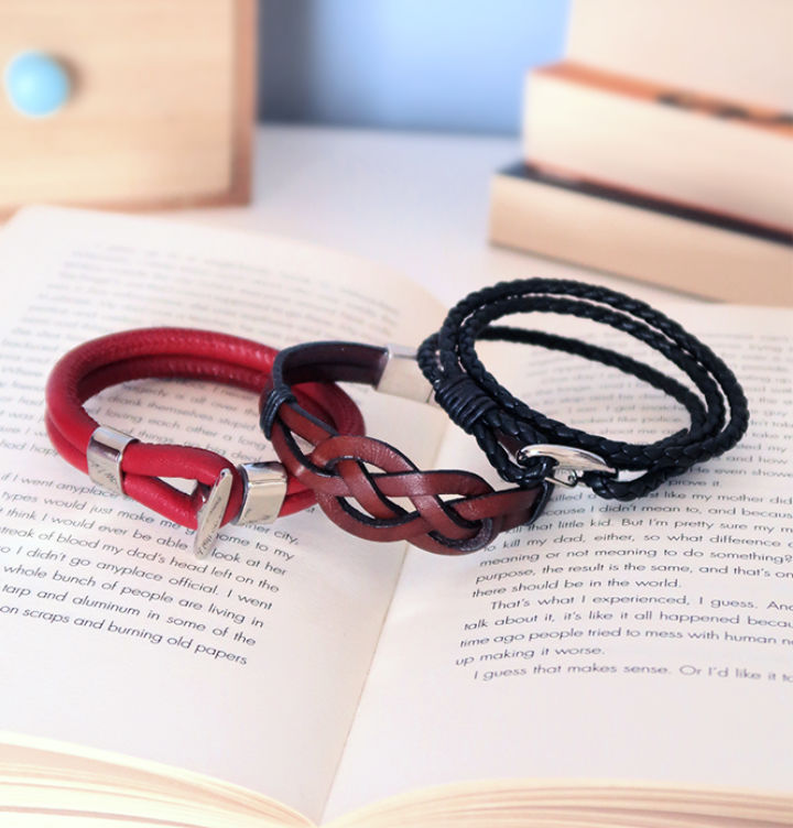 How to Make a Leather Bracelet (15 Easy Patterns and Ideas)