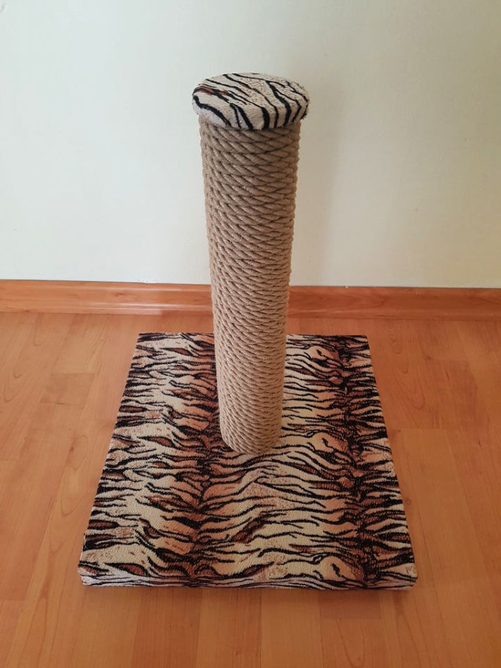 15 Easy DIY Cat Scratching Post Plans (Make a Cat Scratcher)