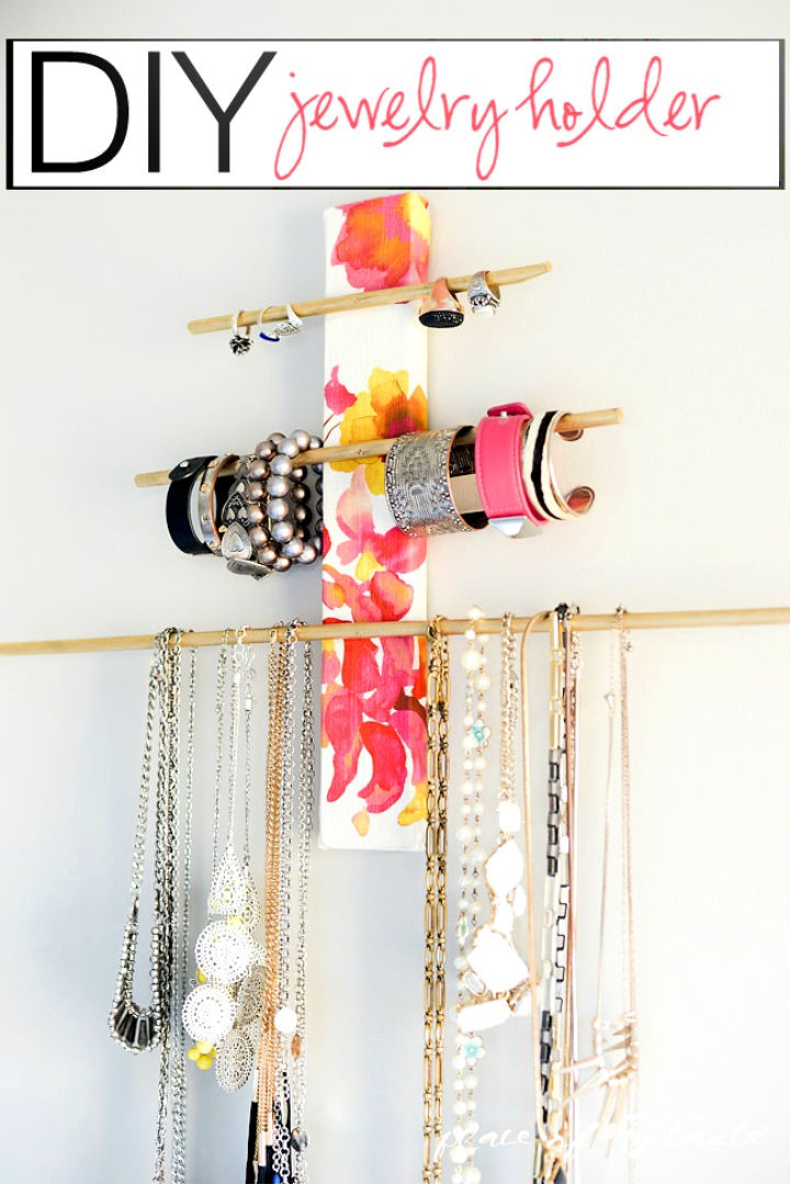 25 Easiest DIY Necklace Holder Ideas | DIY Necklace Display