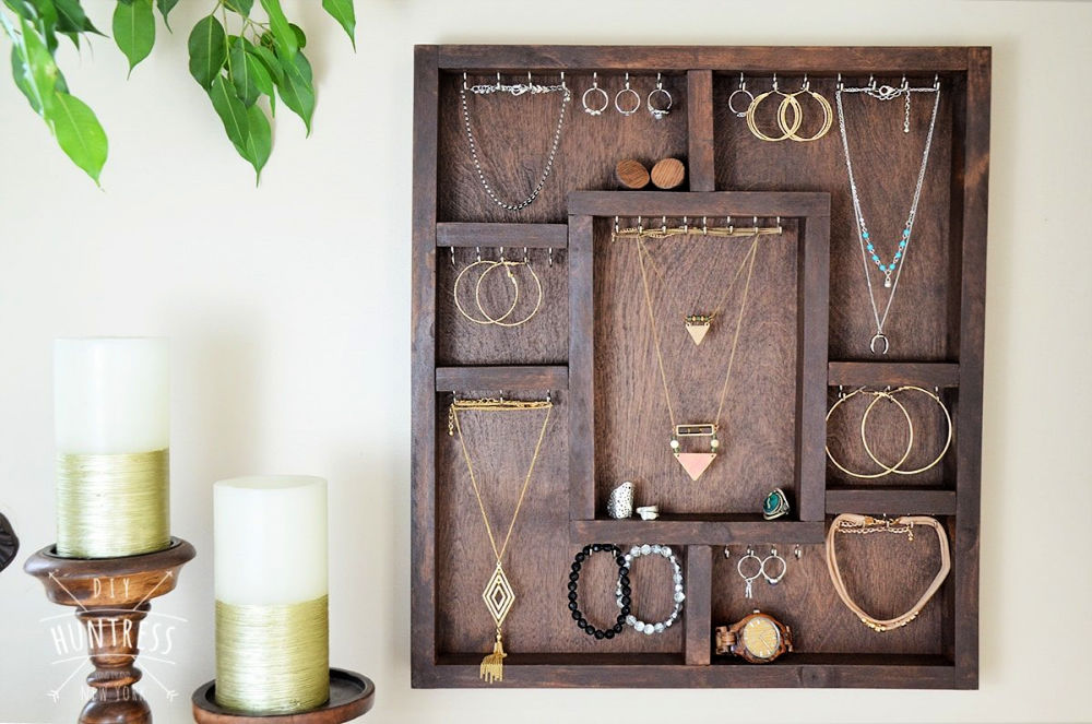 26 DIY Necklace Holder Ideas for An Organized Display
