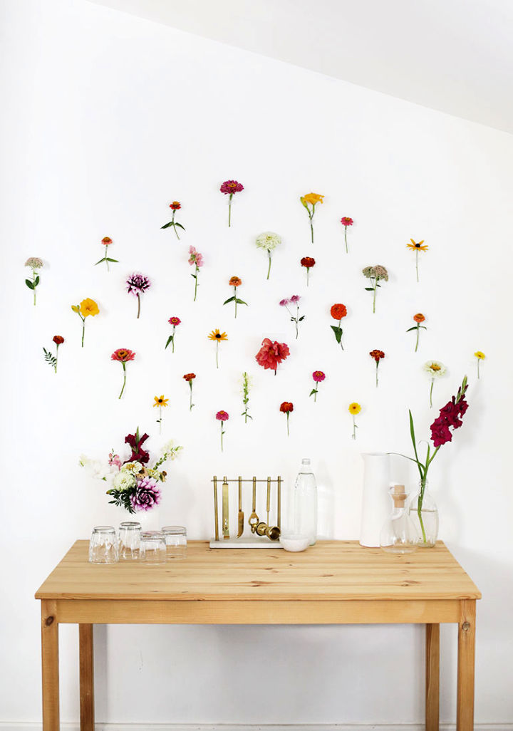 20 Simple DIY Flower Wall Decor Ideas