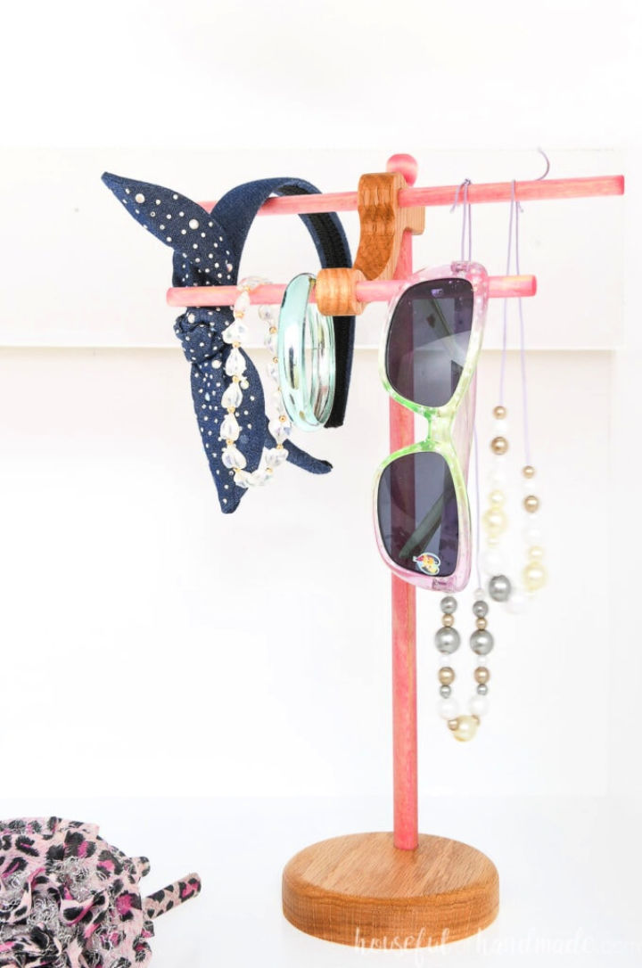 25 Easiest DIY Necklace Holder Ideas | DIY Necklace Display