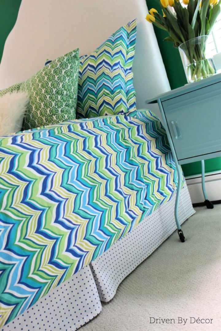 Pleated Bed Skirt from a Flat Sheet