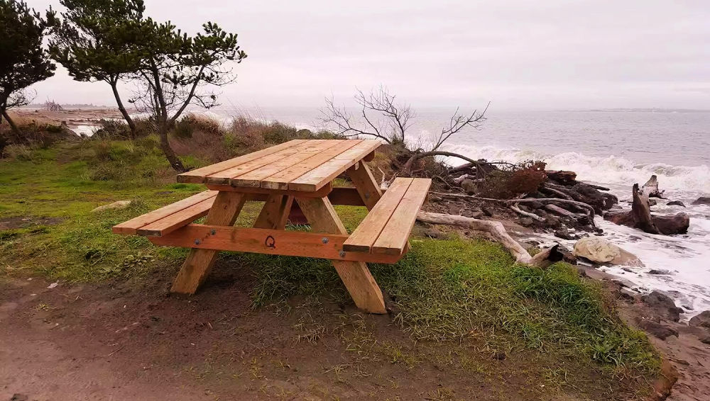 50 Free Picnic Table Plans To Build Cheaply (100% Free)