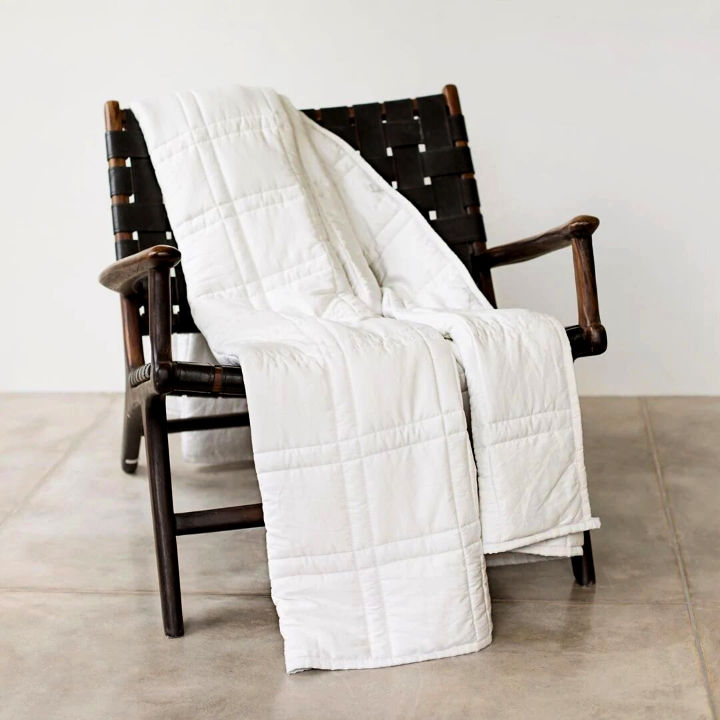How to Make a Weighted Blanket (30 DIY Weighted Blankets)