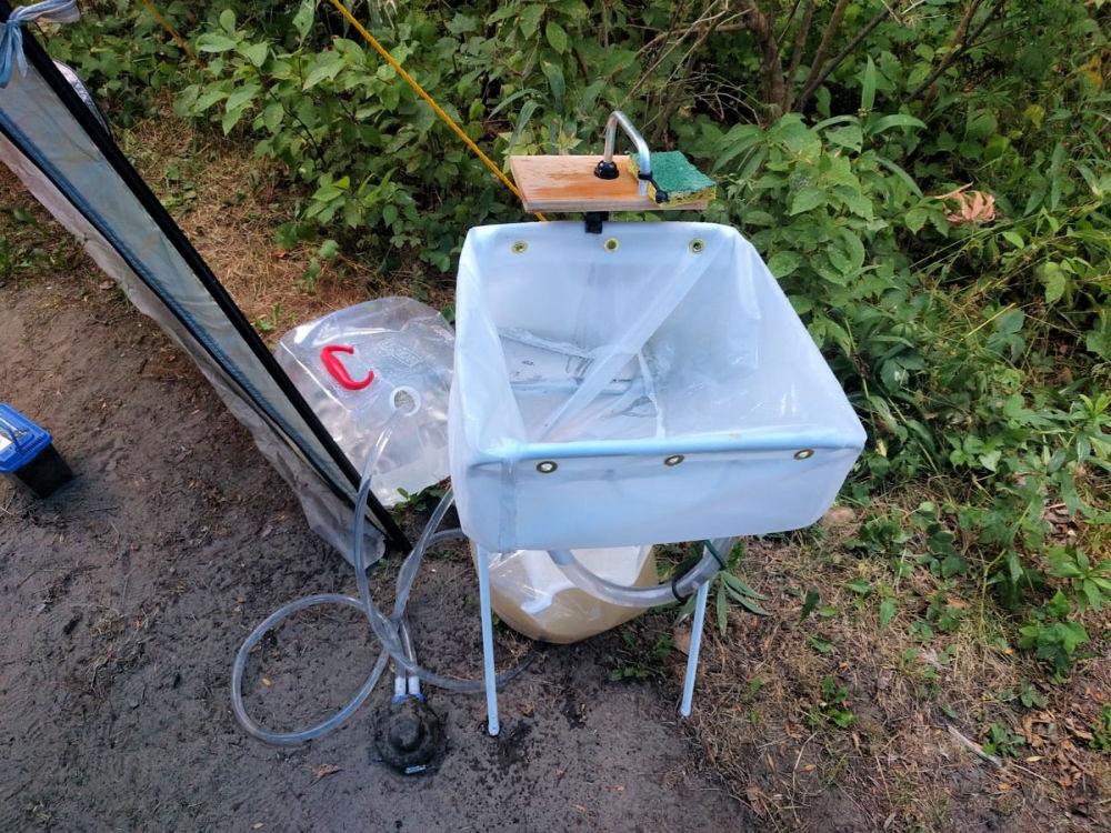 10 DIY Camping Sink Ideas That You Can Easily Make