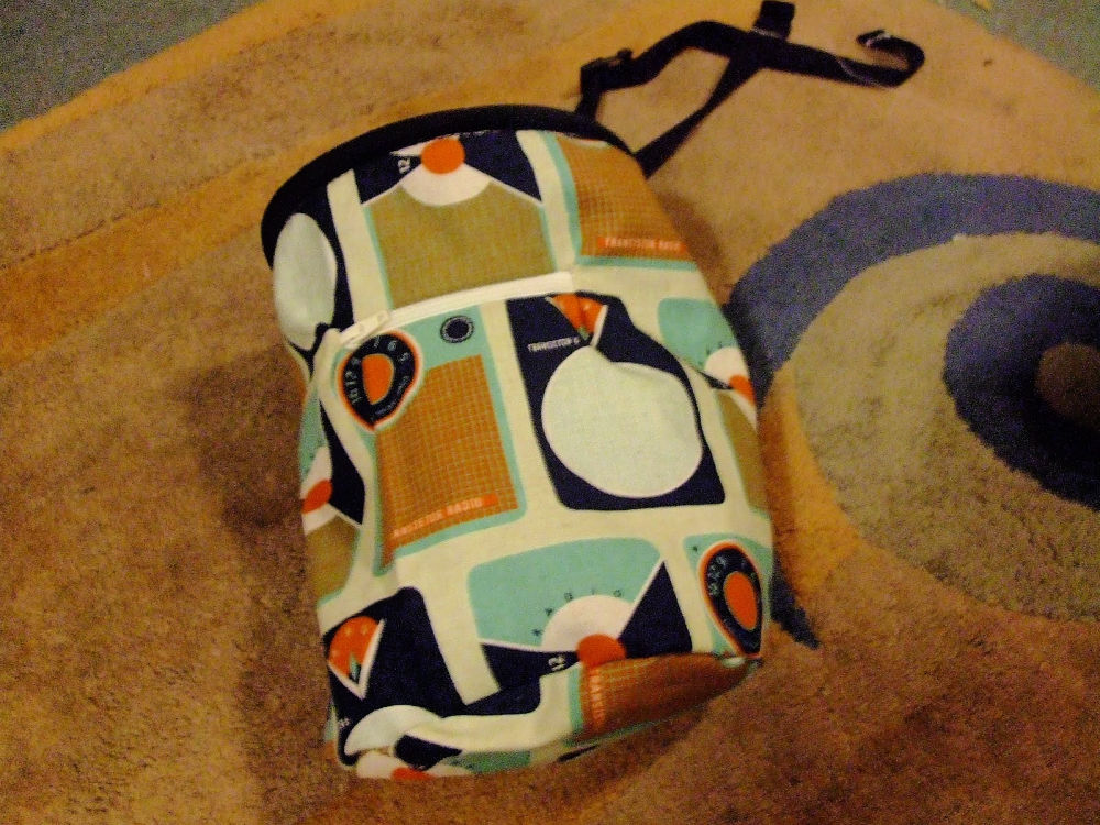 10 Easy DIY Chalk Bag Patterns (Free Chalk Bag Pattern)