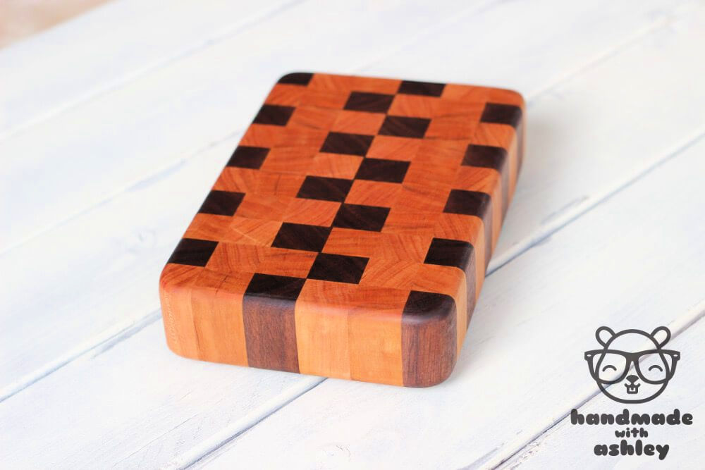15 Free DIY End Grain Cutting Board Plans and Designs