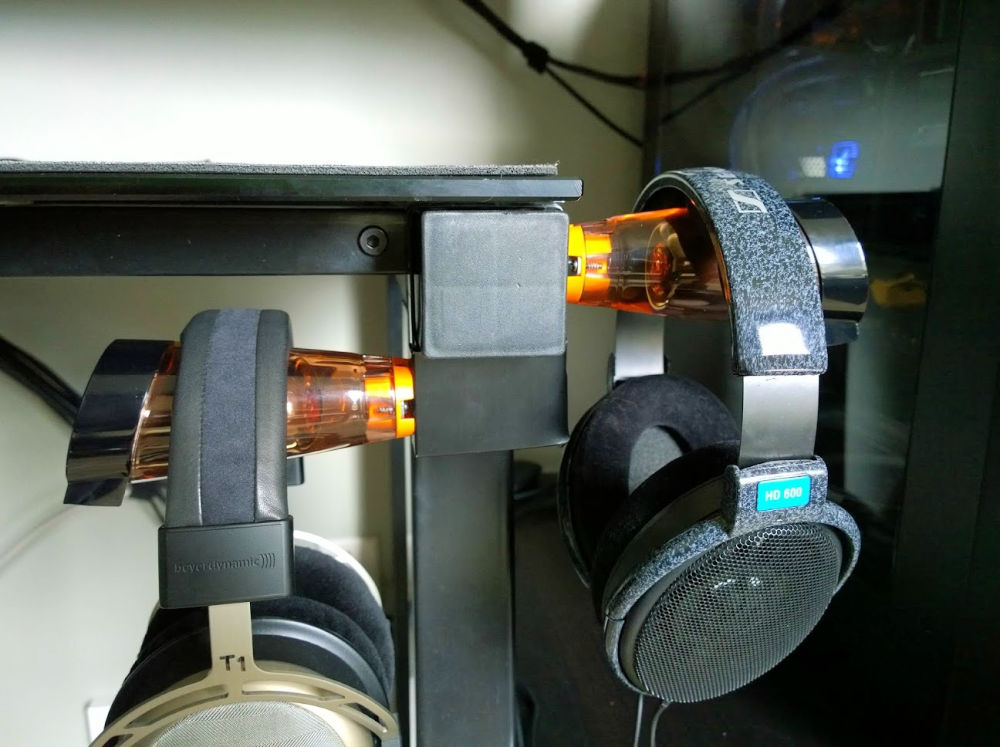 15 Easy DIY Headphone Stand Ideas (How to Make)