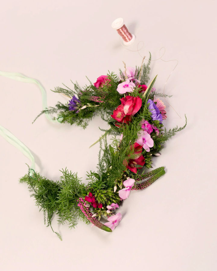 How to Make a Flower Crown (25 DIY Flower Crown Ideas)