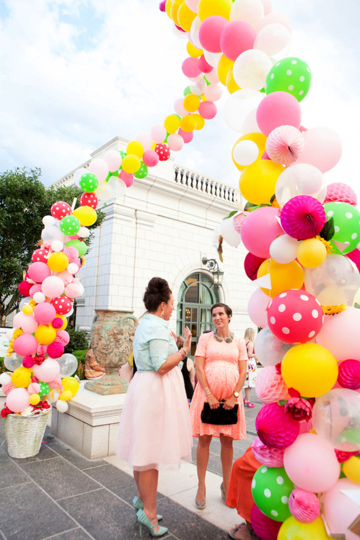 How to Make a Balloon Arch (25 DIY Balloon Arch Ideas)