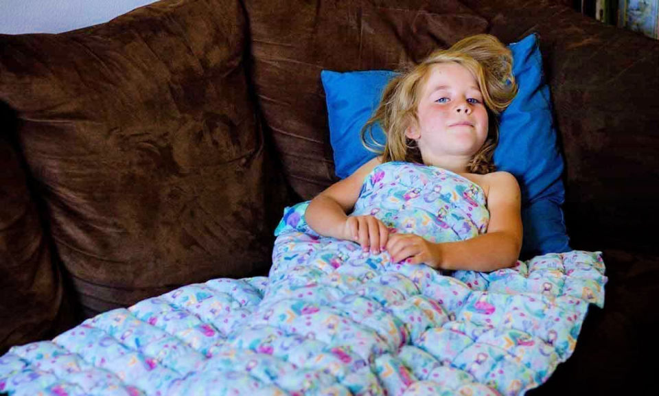 How to Make a Weighted Blanket (30 DIY Weighted Blankets)