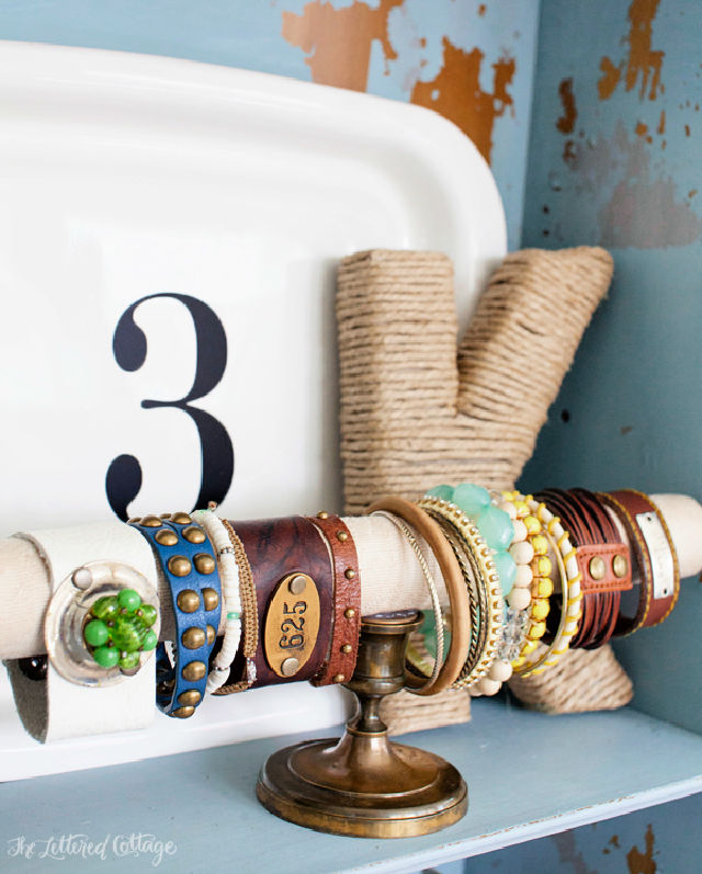 20 Easy DIY Bracelet Holder Ideas (Make Bracelet Display)