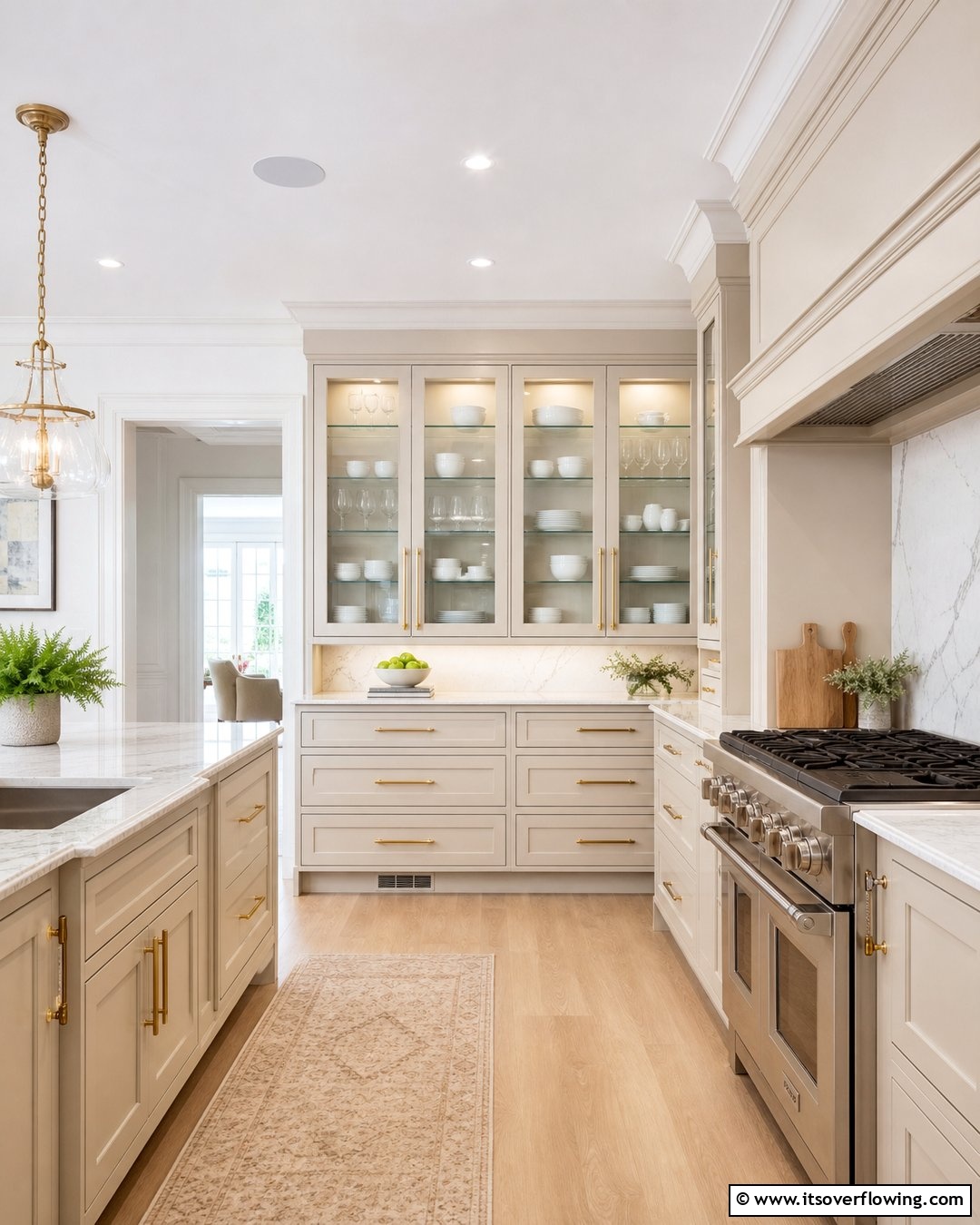 20 Luxurious Cashmere Kitchen Ideas for a Cozy Feel