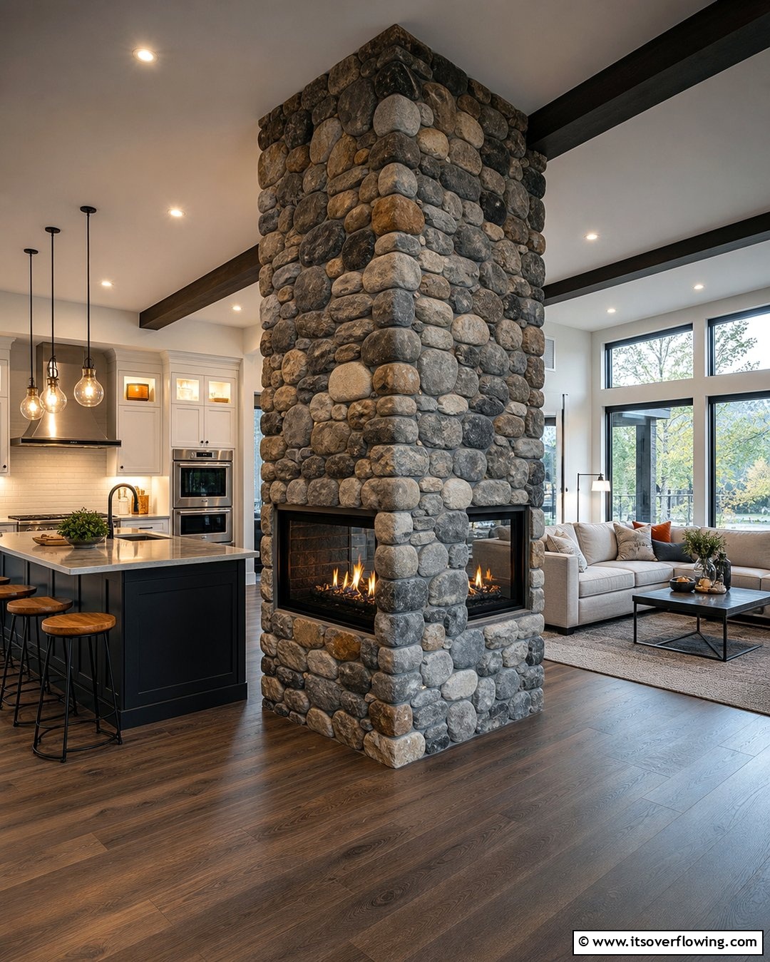 25 River Rock Fireplace Ideas for a Natural Look