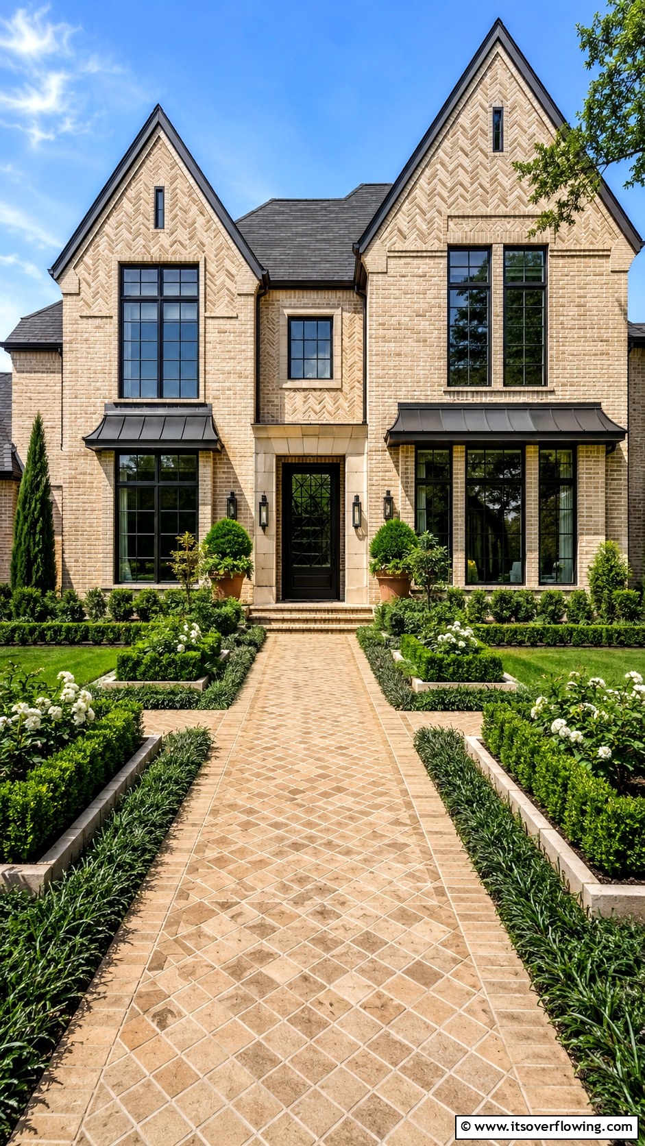 30 Beige Brick Exterior Home Ideas for Warm Curb Appeal