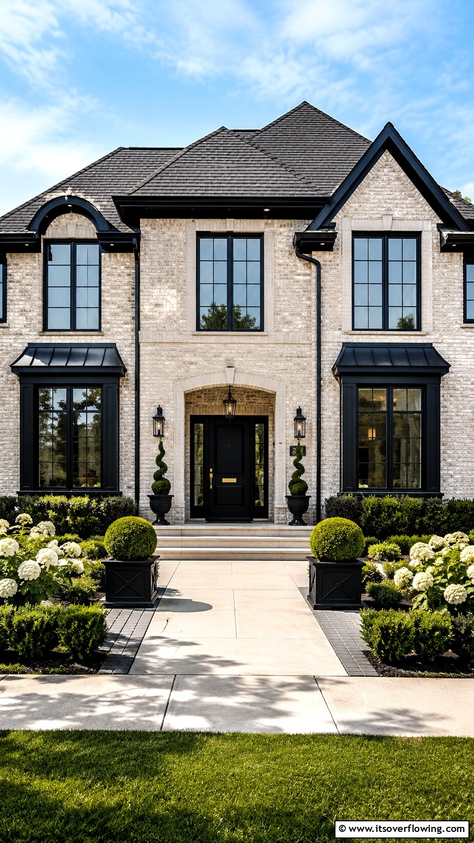 30 Beige Brick Exterior Home Ideas for Warm Curb Appeal