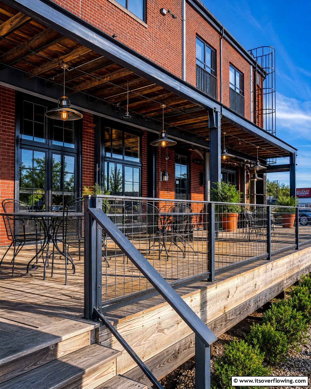 20 Hog Wire Deck Railing Ideas for Rustic Charm