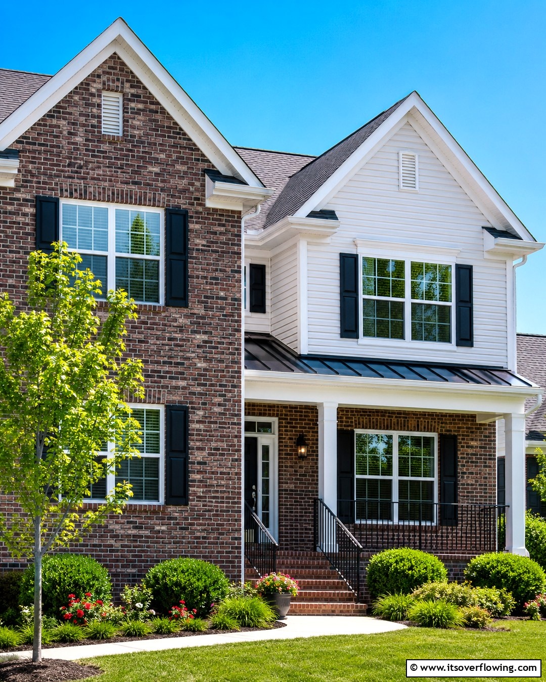 25 Vinyl Siding and Brick Combinations for Curb Appeal