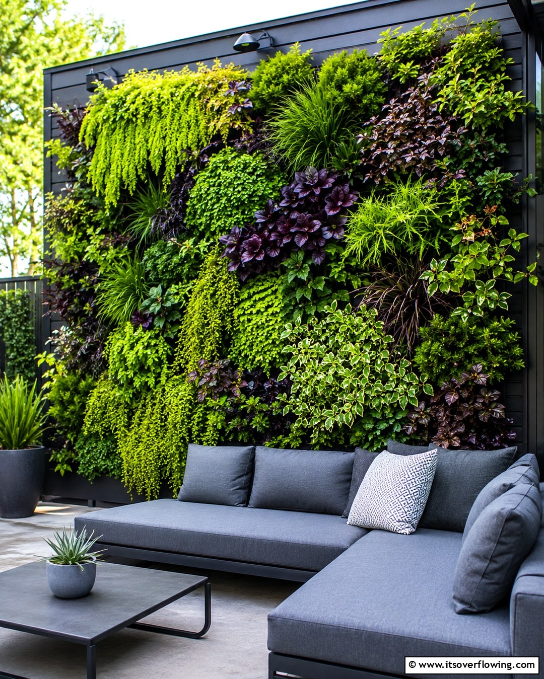 25 Patio Wall Ideas to Transform Your Outdoor Space