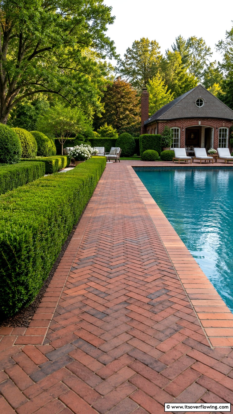 20 Pool Walkway Ideas for a Stunning Backyard